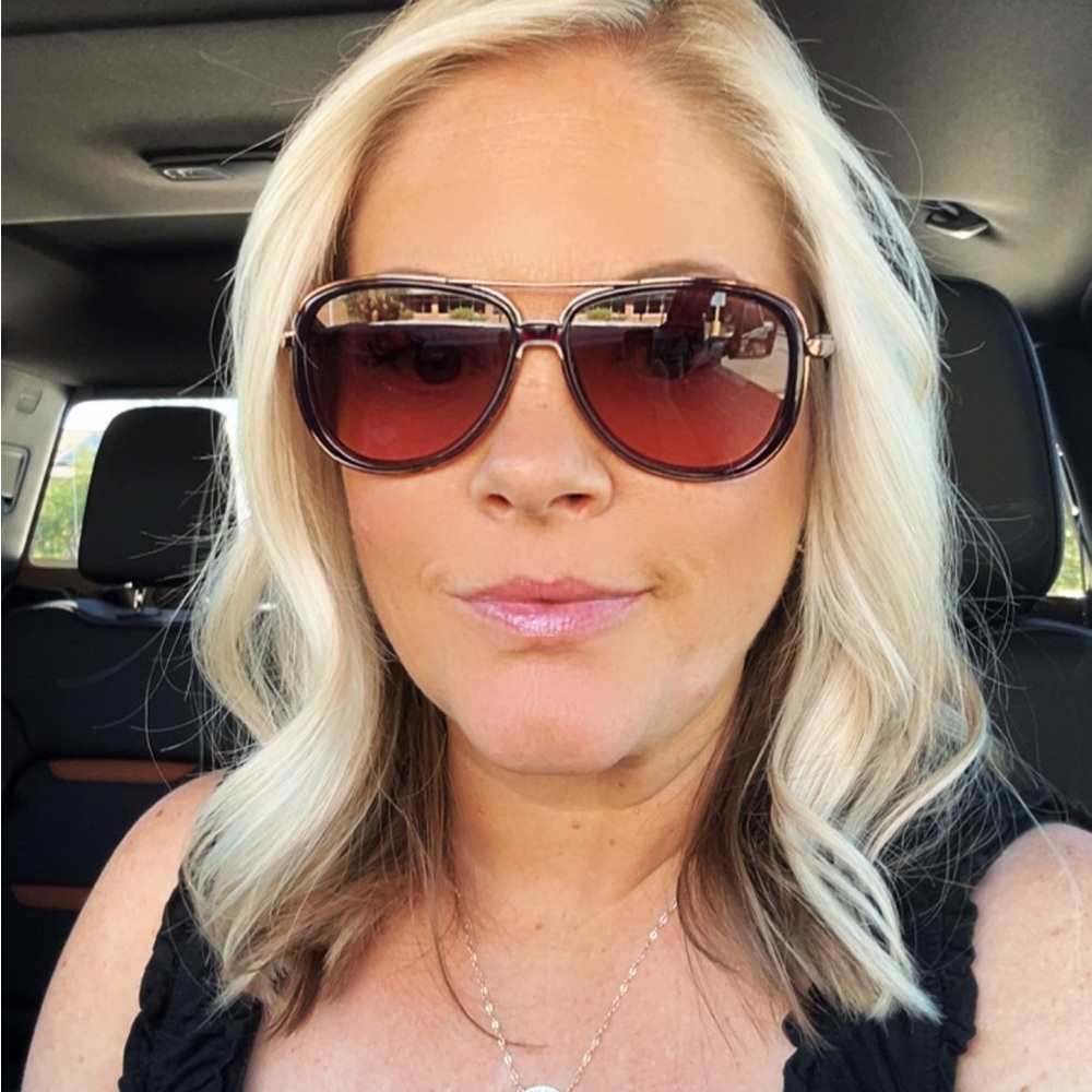 Women’s Oakley sunglasses - Picture 5 of 5